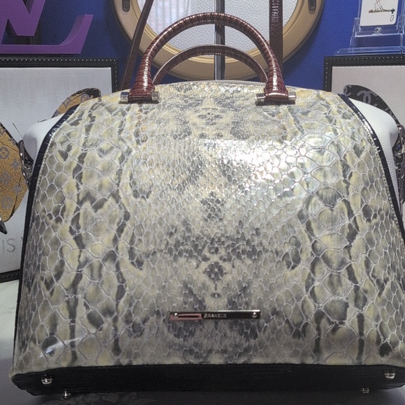 Brahmin Duxberry Snakeskin Embossed With Whiten And Brown Croc Embossed Handles! - Picture 6 of 17